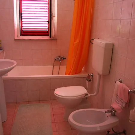 Eline Ii Apartment *